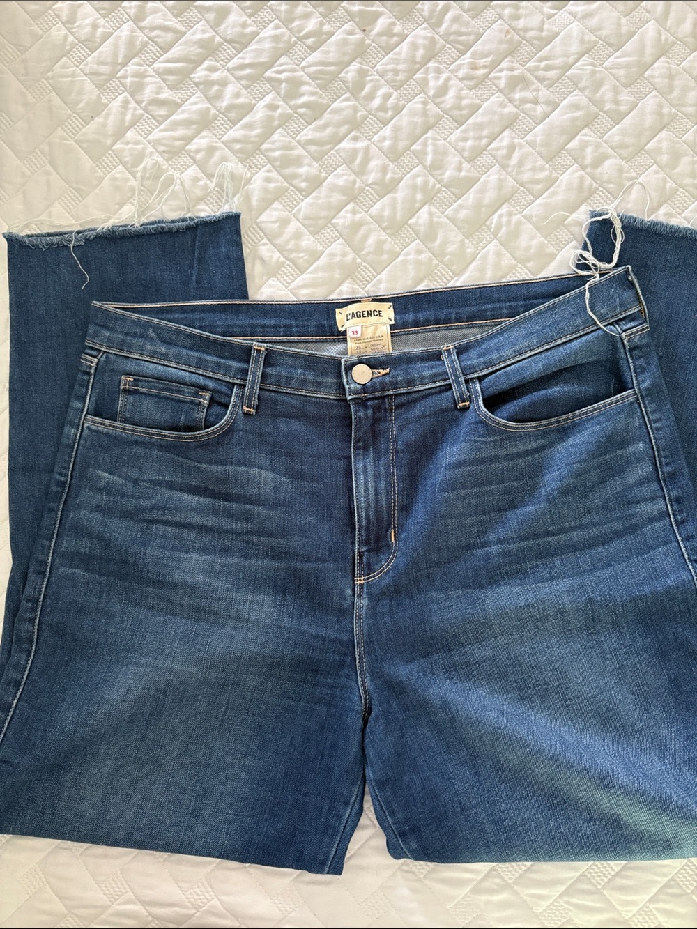 EUC L'AGENCE Sada High-Rise Cropped Jean with a raw hem Size 33